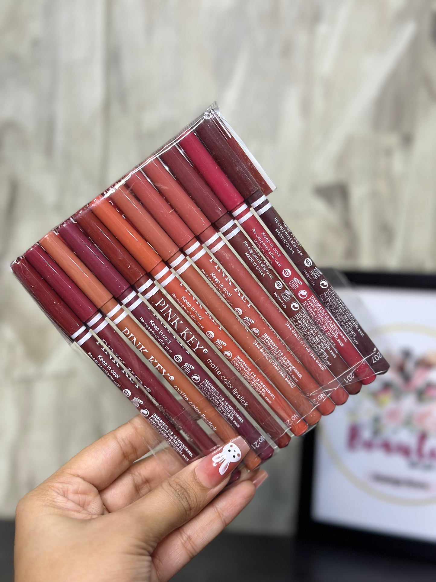 Pinkey Nude Lip Liners