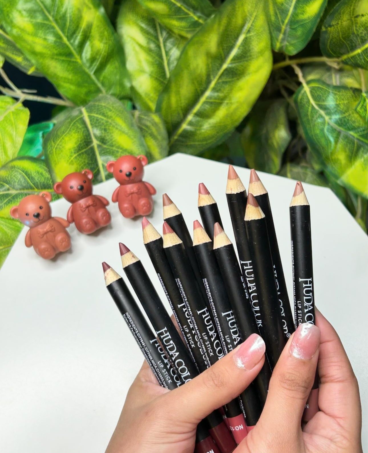 HUDA Colour Lip Crayons Set of 12