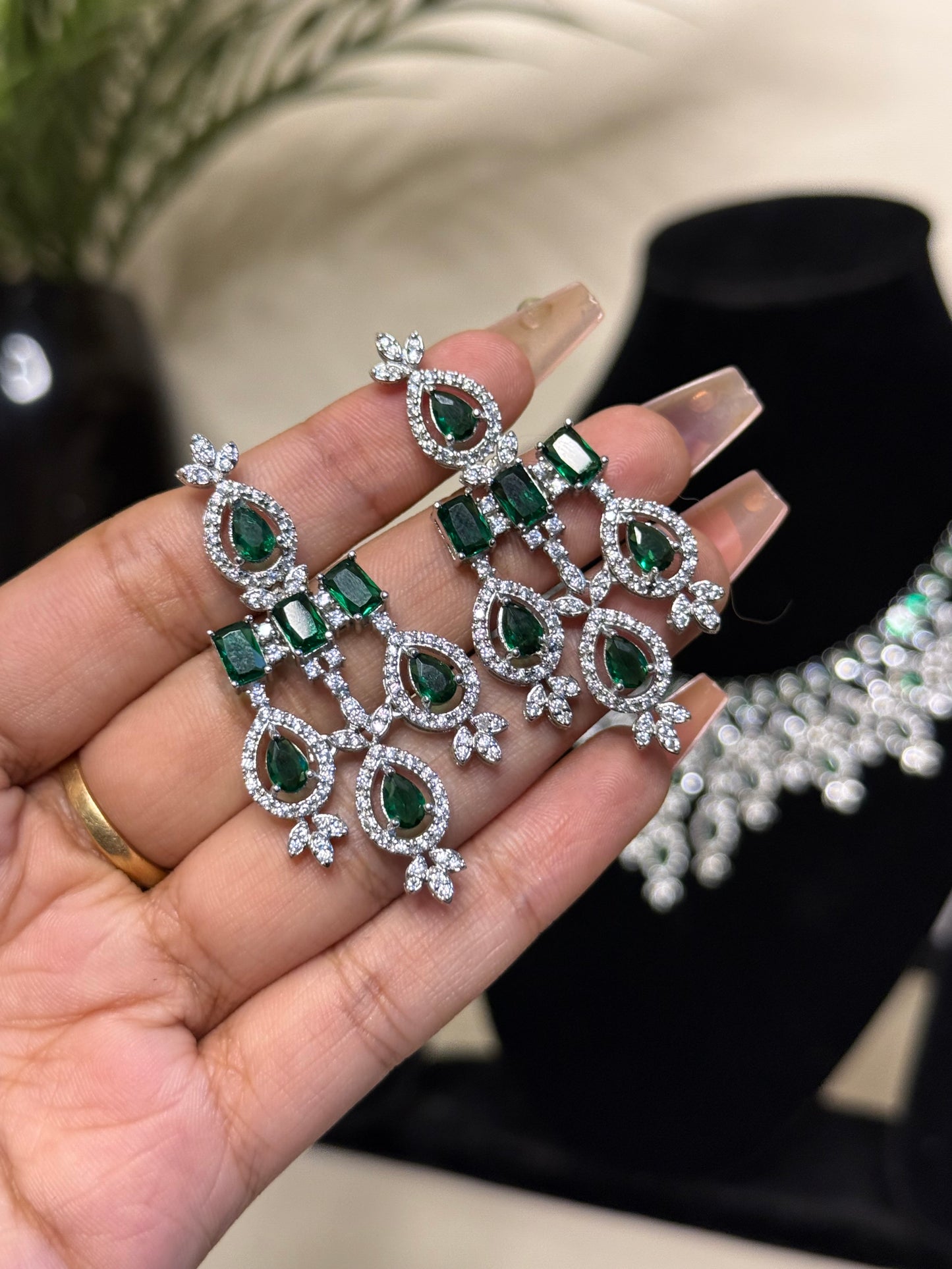 Kiara Necklace + Earrings (Emerald Green) (FLAT 50% OFF RIGHT NOW)