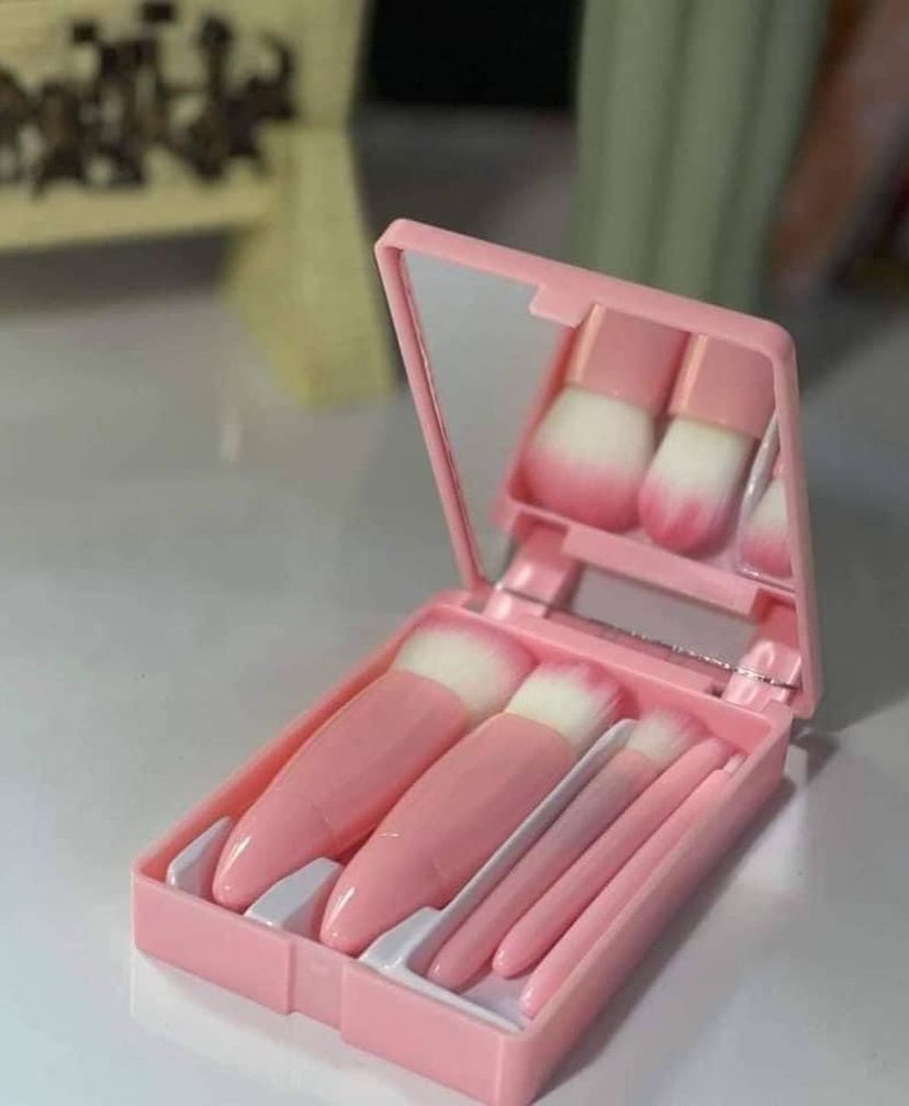 Miniso Inspired Brush Set
