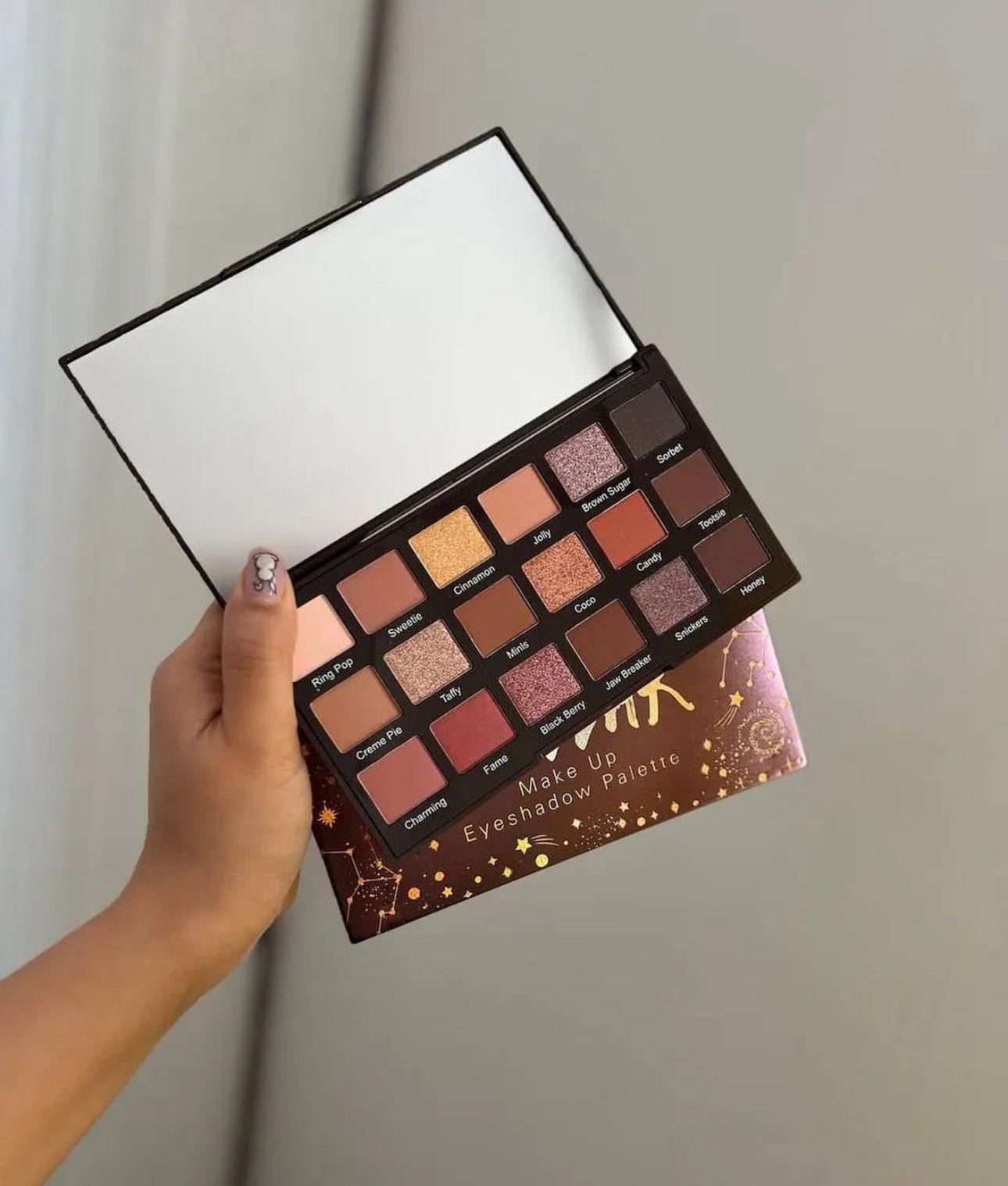 Daroge Stellar Eyeshadow Palette