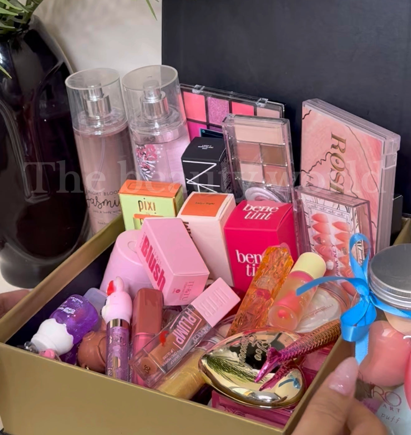 Cutesy Mystery Box🎁