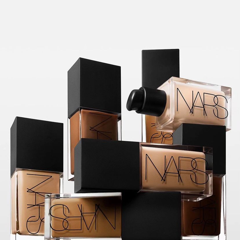Nars Light Reflecting Foundation ( Imported ) (LAST MINUTE DEAL)