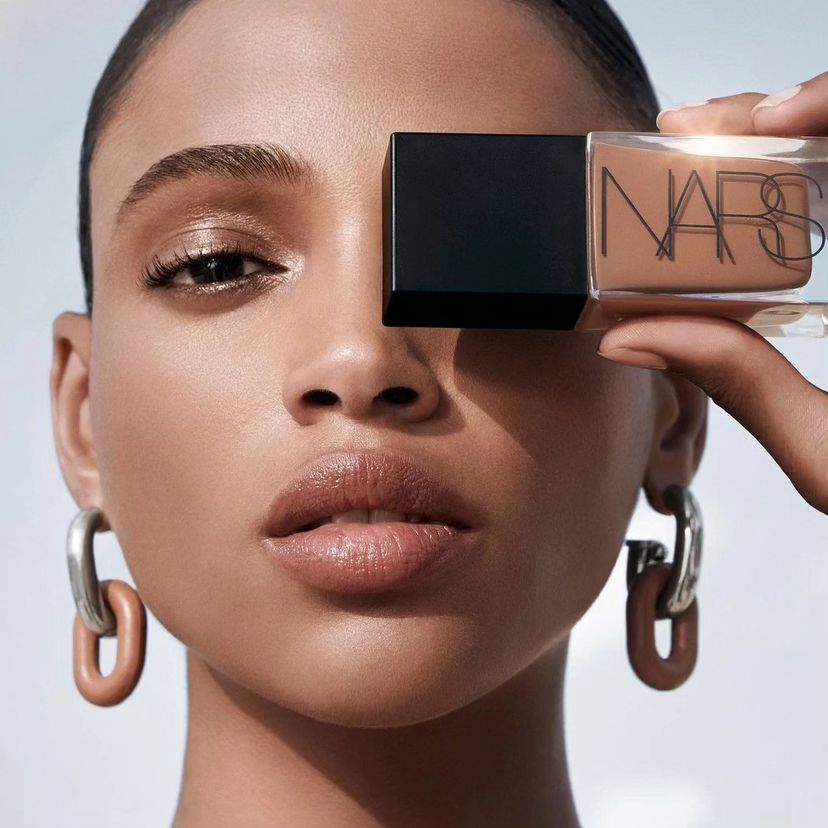 Nars Light Reflecting Foundation ( Imported ) (LAST MINUTE DEAL)