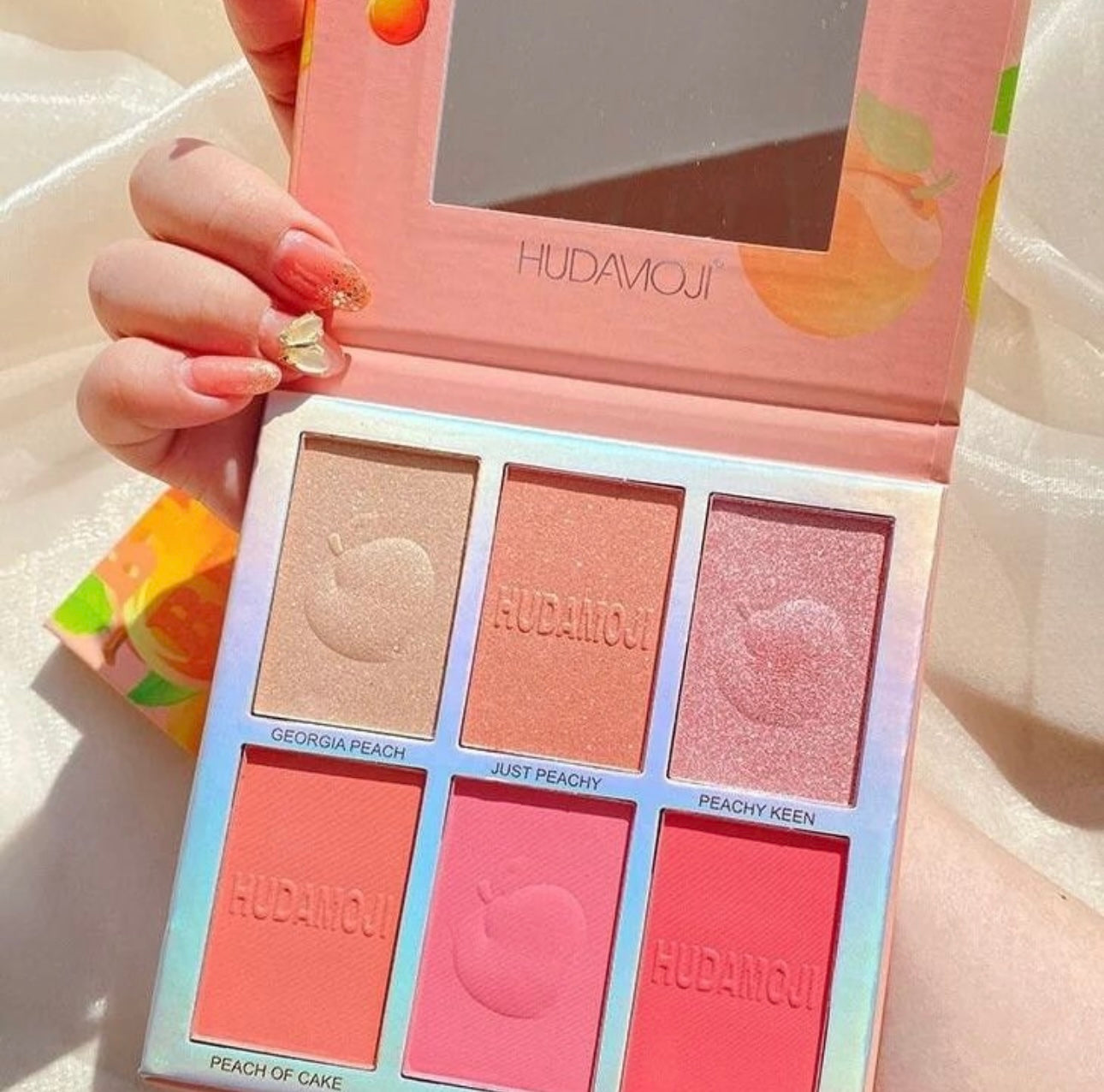 Hudamoji Belini Blusher + Highlighter Palette