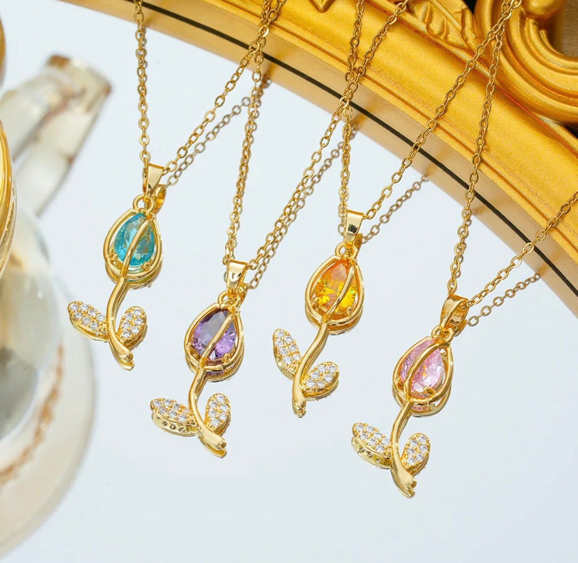 Flower Pendant (FLAT 50% OFF RIGHT NOW)