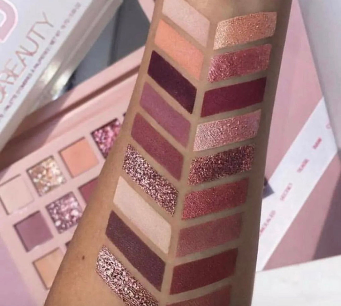 Huda Beauty Nude Palatte