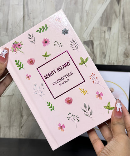 Beauty Gelanzi Makeup Book ( 4 pages )