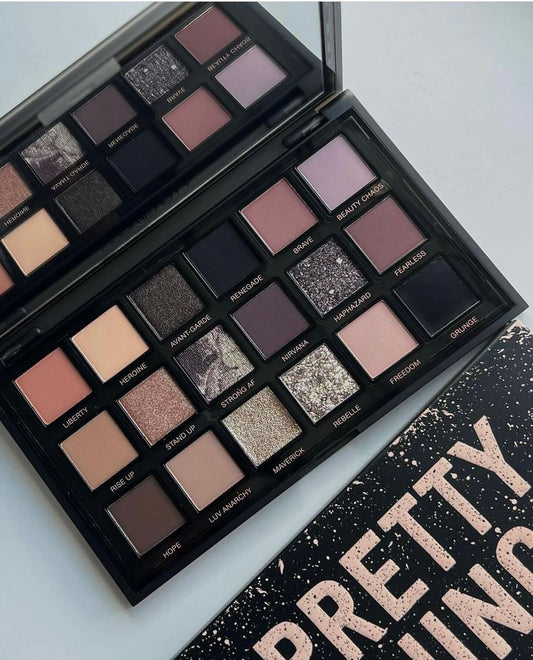 HUDAMOJI Pretty Grunge Eyeshadow Palette