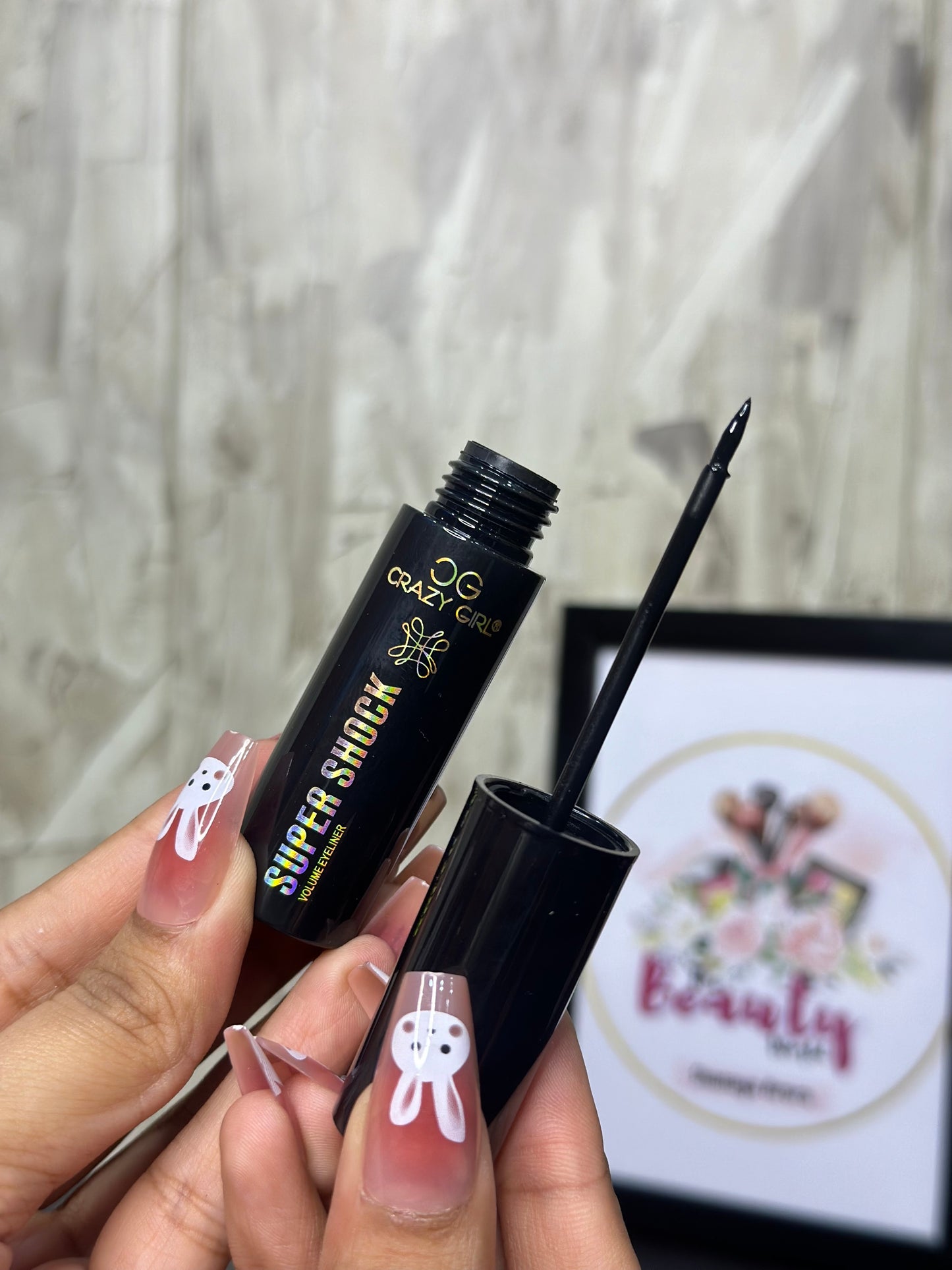 Crazy Girl Eyeliner