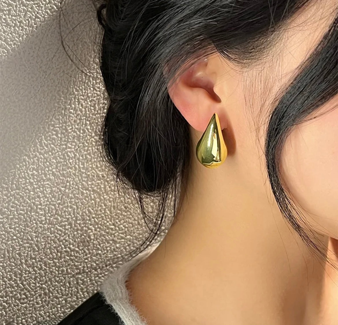 Water drop earrings