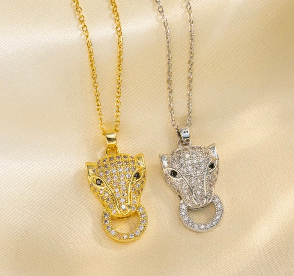 Premium Leopard Pendant (18k Gold Plated)