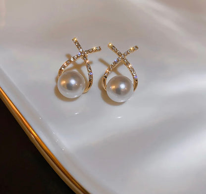 Elena Pearl Earrings