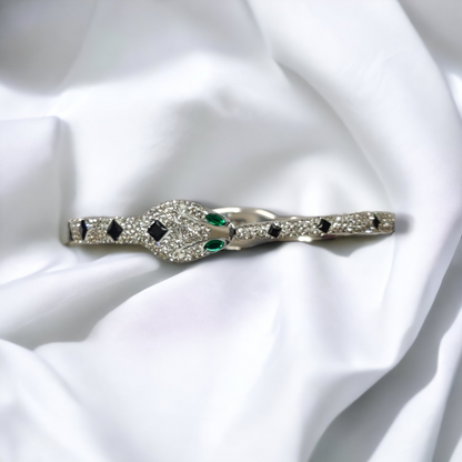 Snake Emerald Bracelet (FLAT 50% OFF RIGHT NOW)
