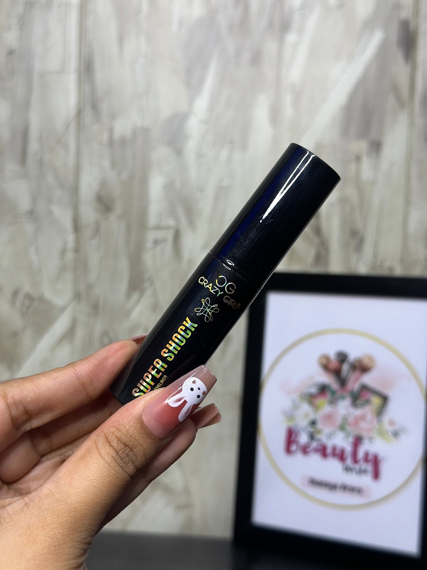 Crazy Girl Eyeliner