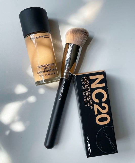 MAC Studio Fix Foundation + Brush