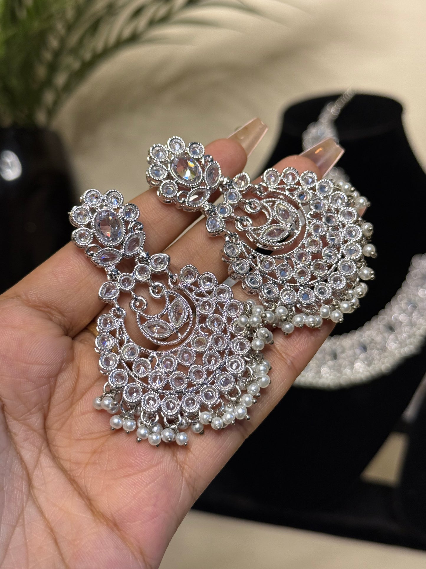AD Choker Set + Earrings (FLAT 50% OFF RIGHT NOW)