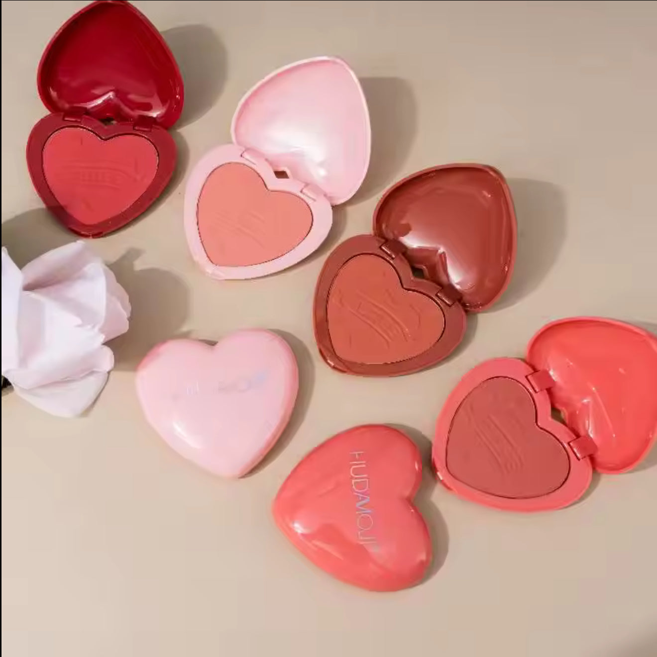 Hudamoji Heart Shaped Powder Blush